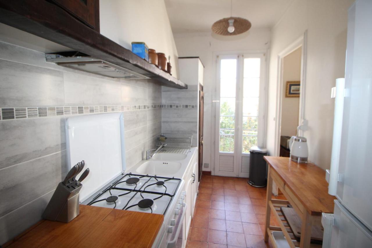 Roussy Nimes Romaine Exterior foto